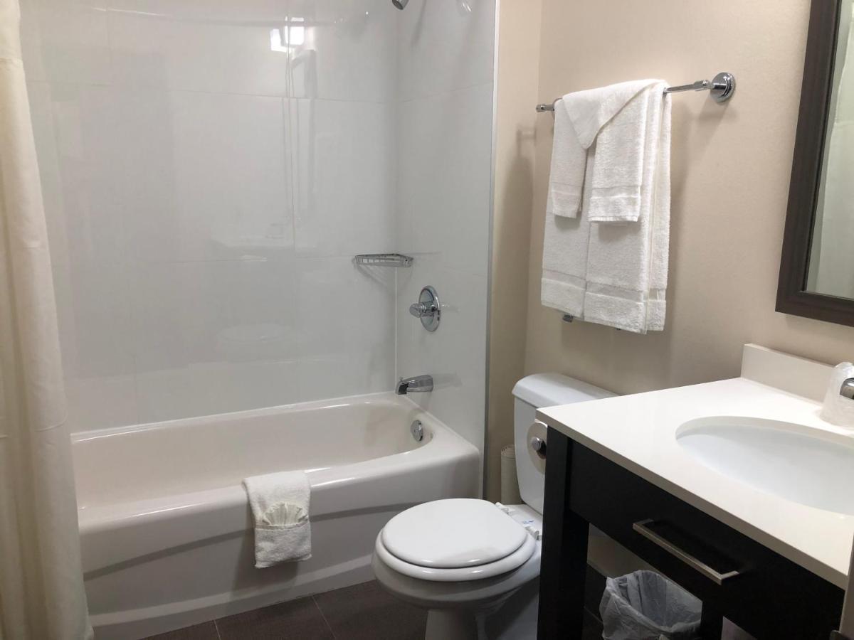 Sleep Inn & Suites Quebec City East Saint-Jean-de-Boischâtel Buitenkant foto